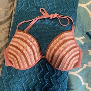 34 DD striped swimsuit top, too big for me.